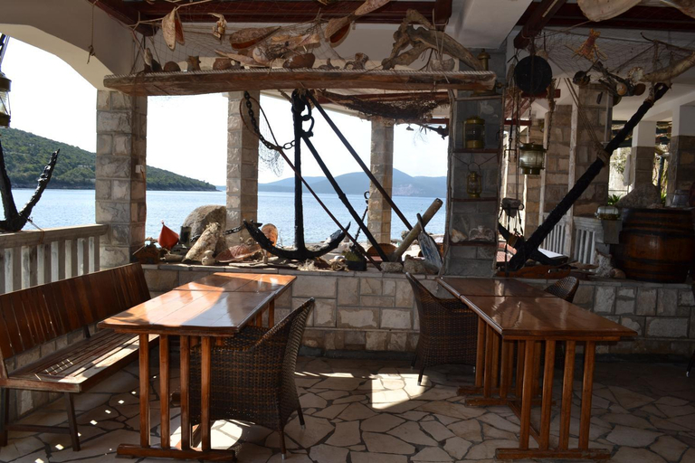 Food & Drinks, Villa California
