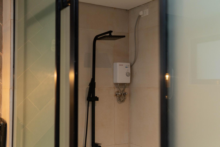 Bathroom 5, Adelina Hotel and Suites, Mati City