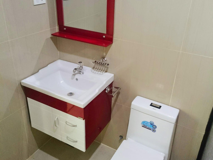Bathroom 7