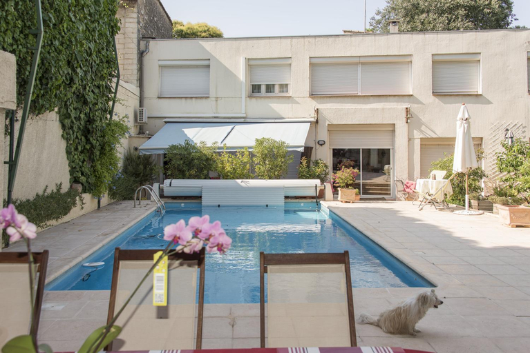 Others 5, Villa Cemaste, Hérault