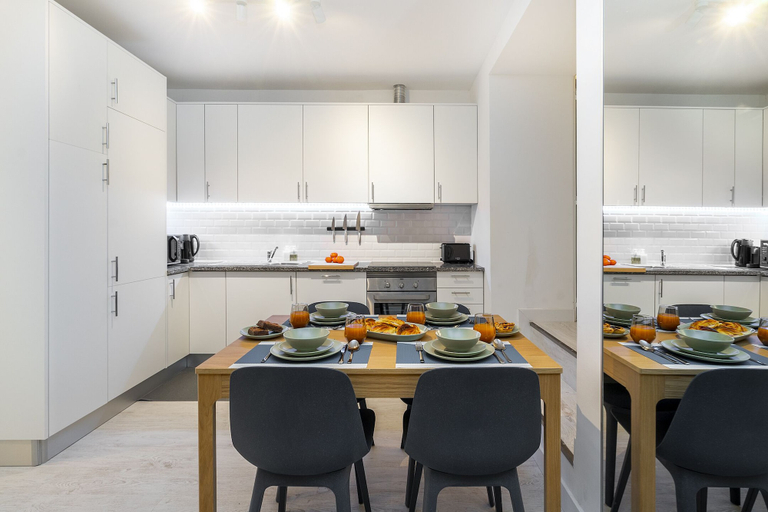 Others 3, Lisbon'S Best Kept Secret: 2-Bed W/Ac & Patio, Lisbon