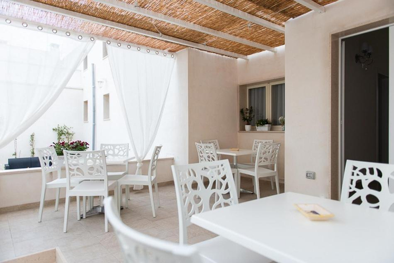 Food & Drinks 3, Maison La Dama, Taranto