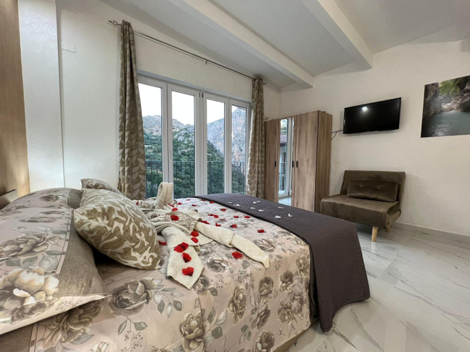 Bedroom 2, L'oasi del raganello, Cosenza
