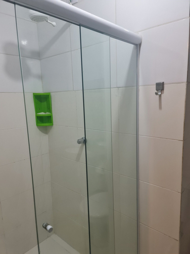 Bathroom 4, Marmeu Tombo com jacuzzi aquecida, Guarujá