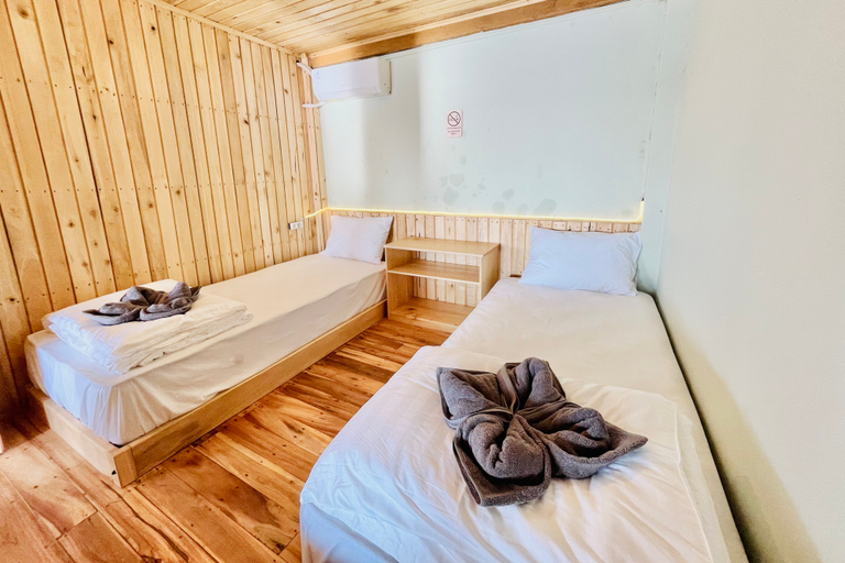 Bedroom 2, Phinisi Hostel Bira, Bulukumba