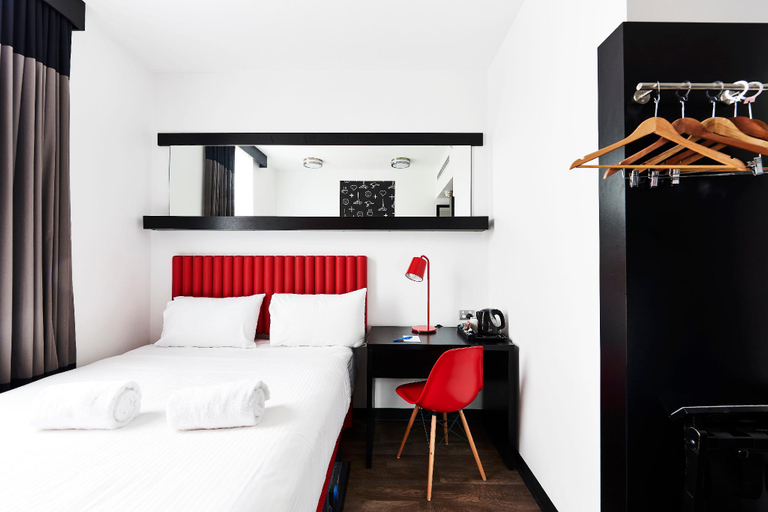 Bedroom 14