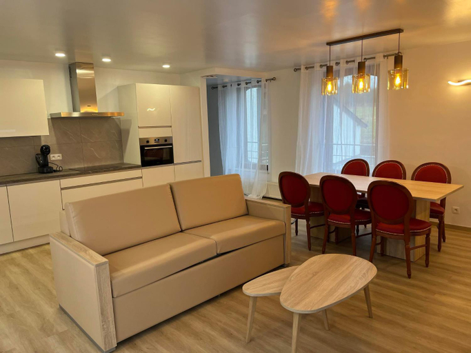 Others 4, Residence de la Roseraie, Luxembourg
