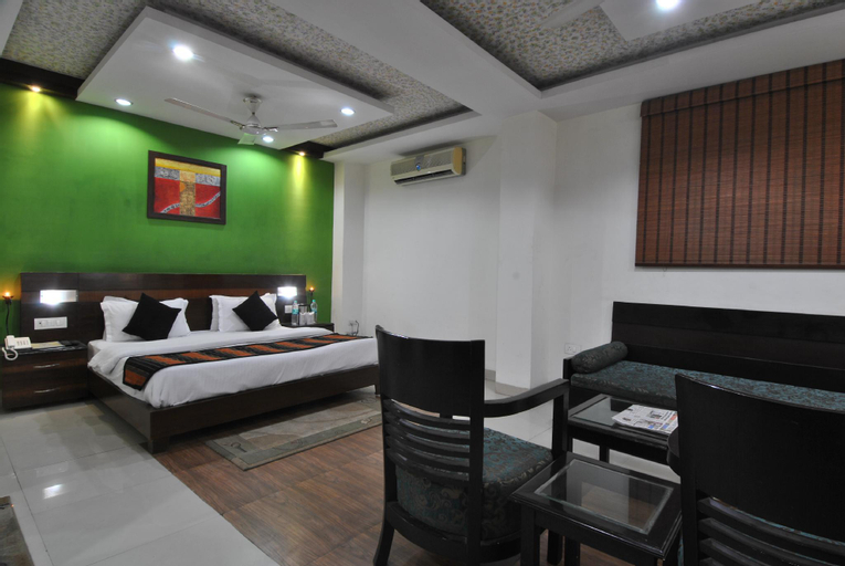 Bedroom 2, Hotel Chand Palace @ New Delhi Railway Station Delhi, West
