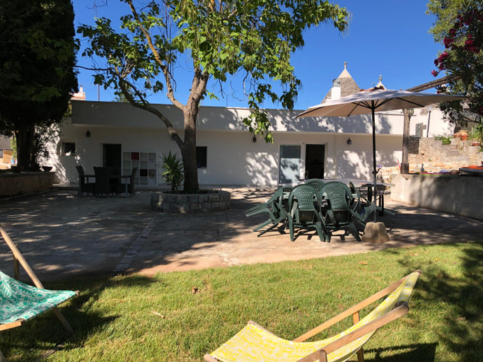 Others 5, Villa Valentina, Bari