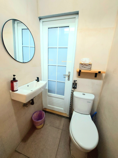 Bathroom 11