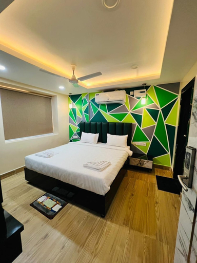 Bedroom 3, THE ODYSSEY INN, Puri