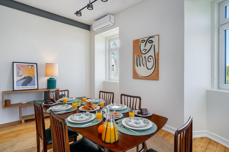 Others 4, Whome - Brand New Luxury 4-Bed with Riverside Views & AC, Lisbon