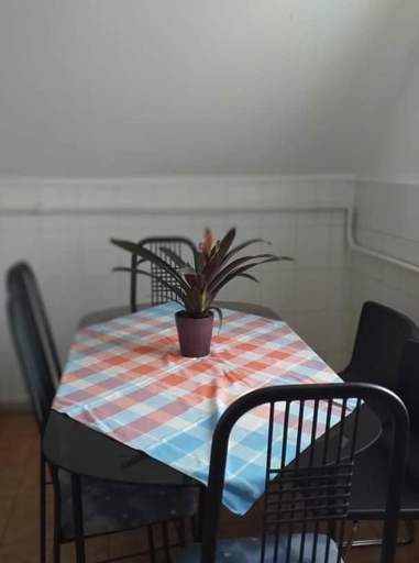 Others 3, Pihenes a Malomtonal privat berlemeny, Tapolca