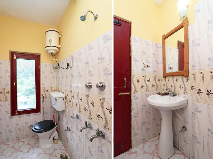 Bathroom 4, Hotel Devlok International, Kullu