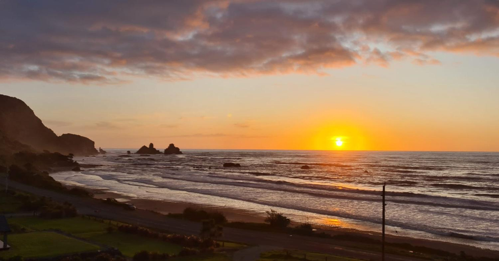 Others 2, View With A Room NZ - Boutique Beachfront Accommodation on the Great Coast Road, Grey
