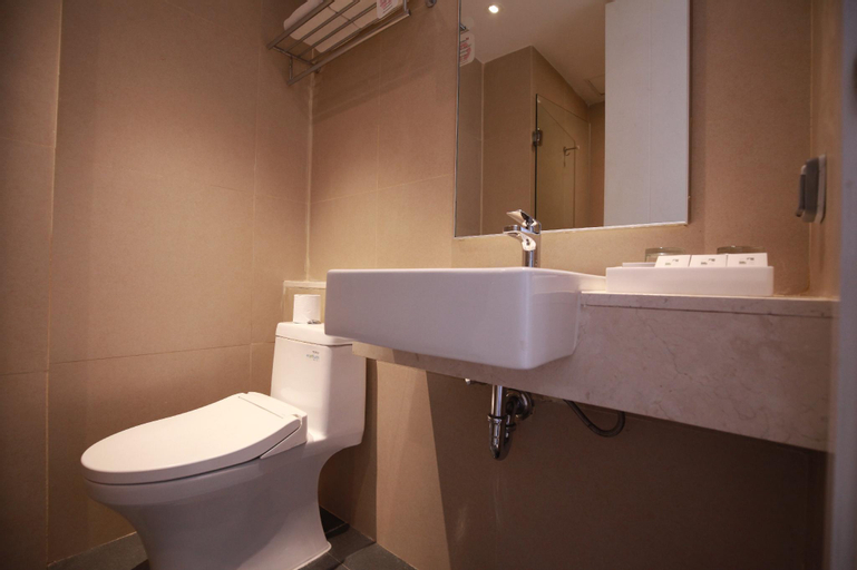 Bathroom 5