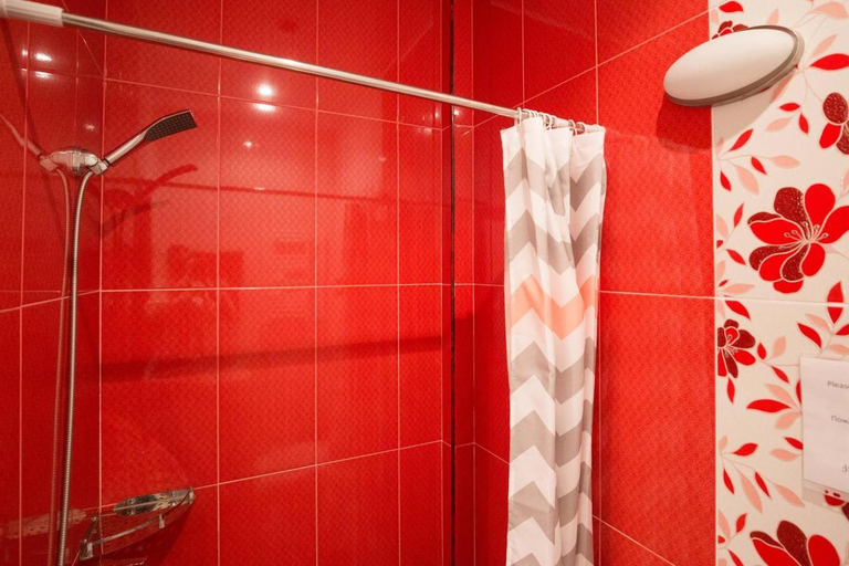 Bathroom 2, Hotel Magdalena, Mtskheta