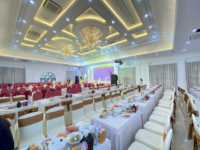 Food & Drinks 5, Hoa Nam Hotel, Ứng Hoà