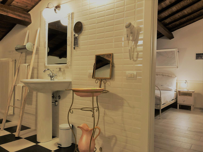 Bathroom 4, Il Contado -room and breakfast-, Modena
