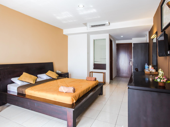 Bedroom 12