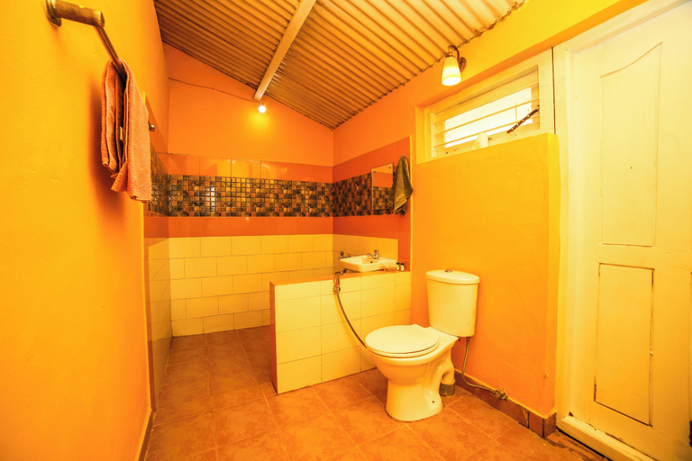 Bathroom, Rico Retreat, The Nilgiris