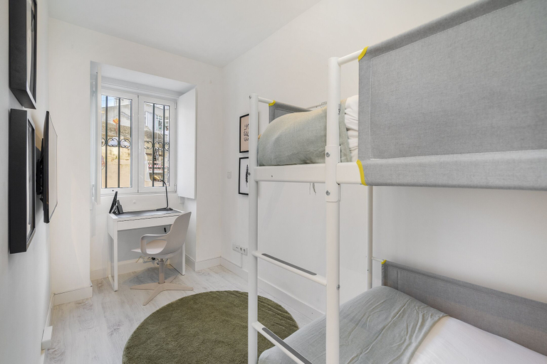 Others 4, Lisbon'S Best Kept Secret: 2-Bed W/Ac & Patio, Lisbon
