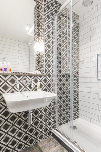 Bathroom 4, Hallgarth Manor House, Durham