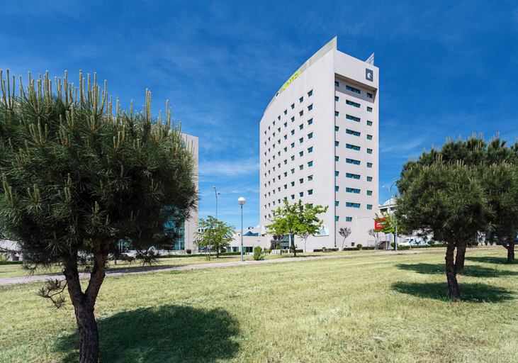 Exterior & Views 2, B&B Hotel Madrid Aeropuerto T4, Madrid