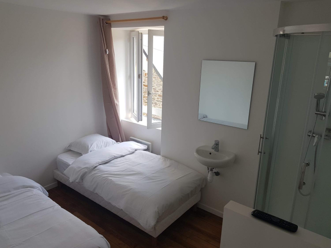 Others 2, CHAMBRES / BEDROOM, Ille-et-Vilaine