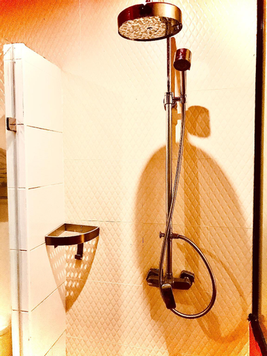 Bathroom 9