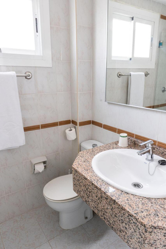 Bathroom 3, Globales Torrenova, Baleares