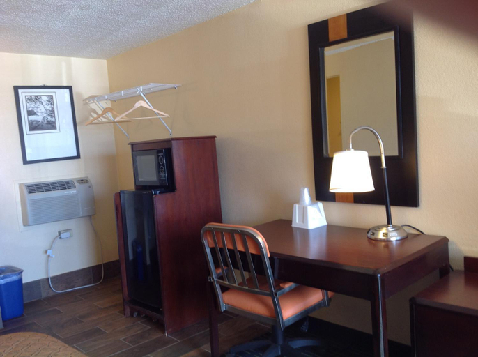 Others 5, Diamond Inn and Suites, Richmond