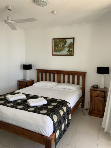 Room 5, Burleigh Gardens North Hi-Rise, Gold Coast