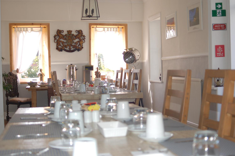 Food & Drinks, Knights Rest, Isle of Wight