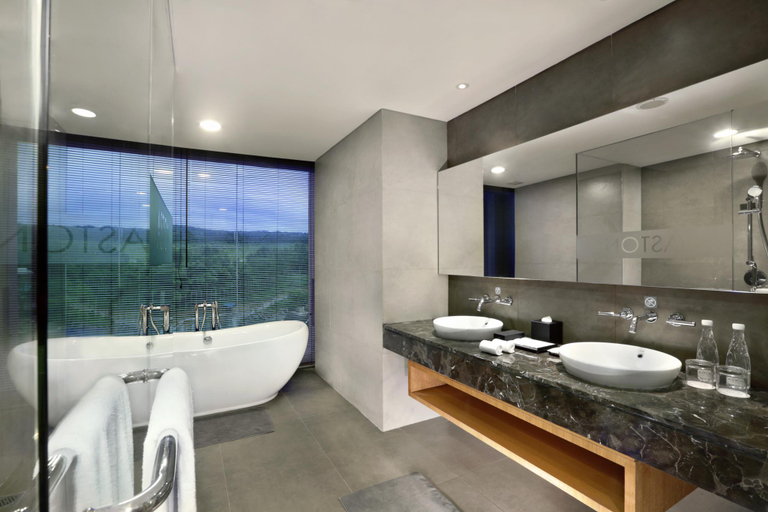 Bathroom 17