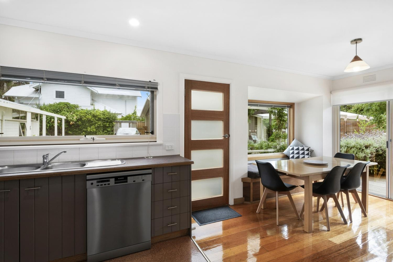Dining Room 16