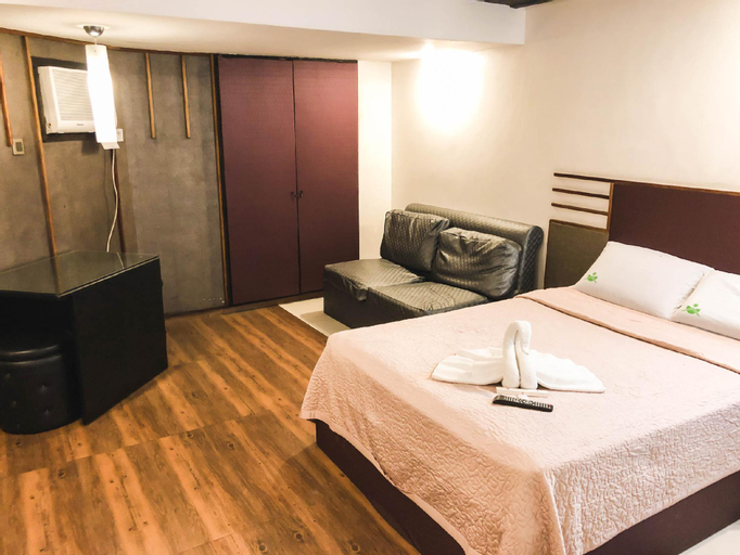 Bedroom 8