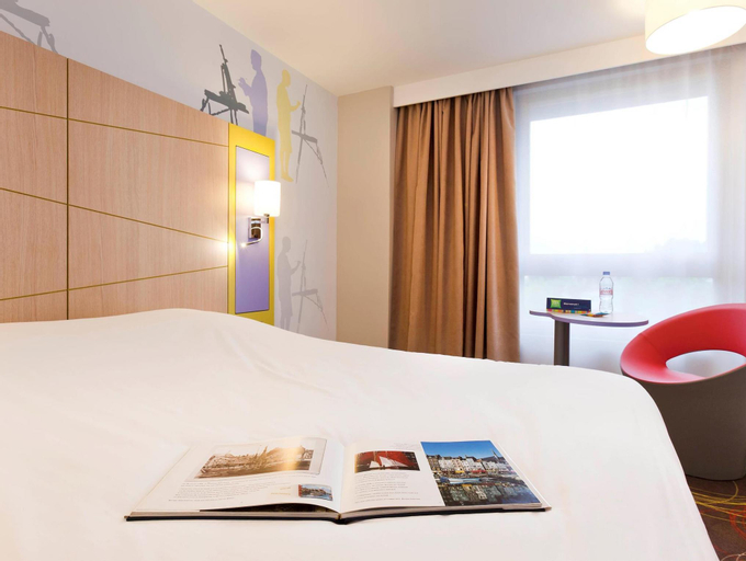 Bedroom 13