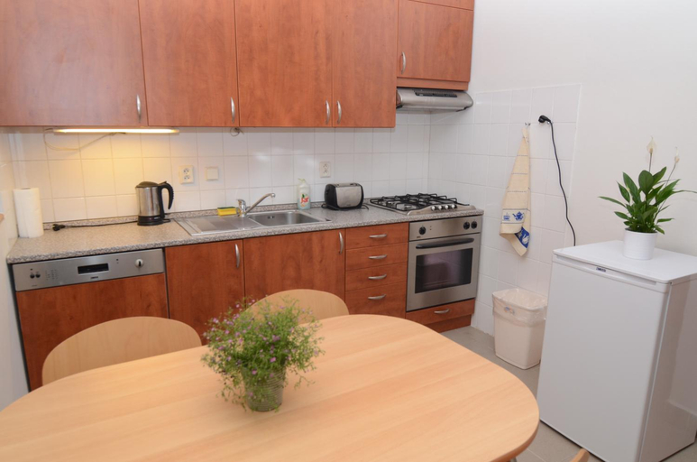 Kitchen 4, Apartments Karlin, Praha 7