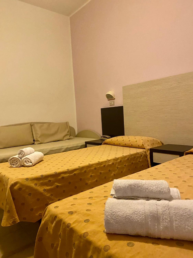 Others 2, HOTEL DA MIMMO, Rimini
