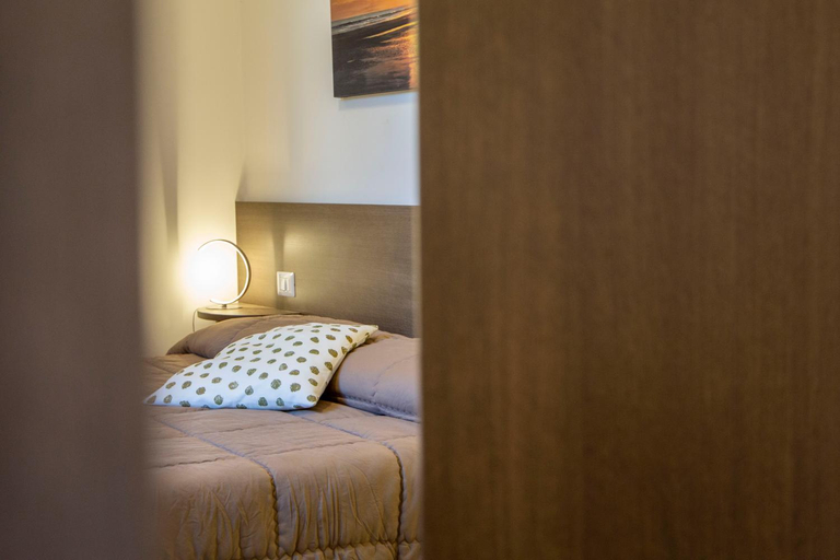 Others 4, B&B Ambitious, Catania