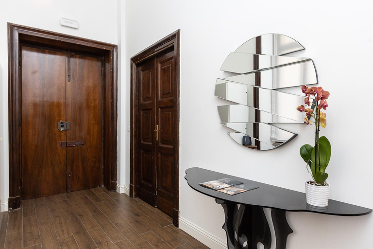 Others 5, SPA Apartment Via Barberini, Rome