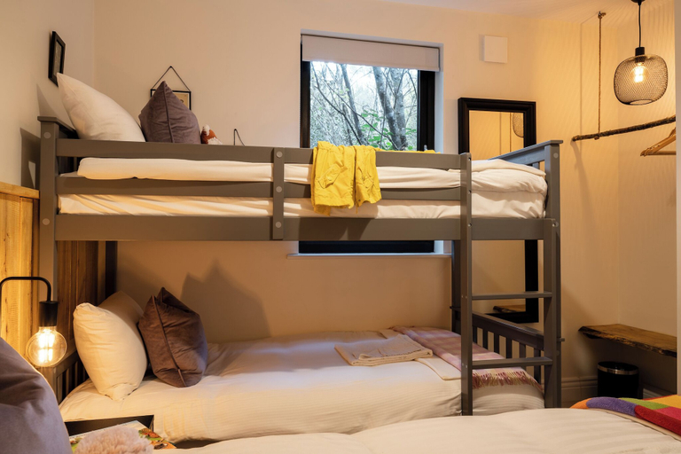 Bedroom 3, Drumhierny Woodland Hideaway