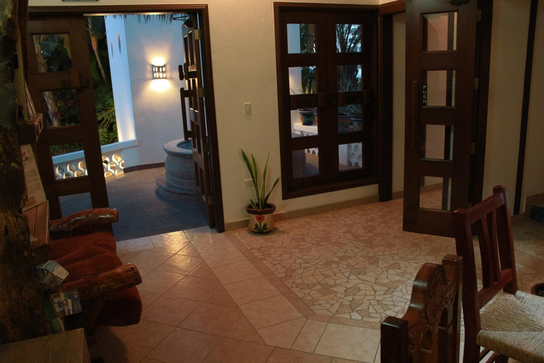 Public Area, Casa Costa Azul, La Paz