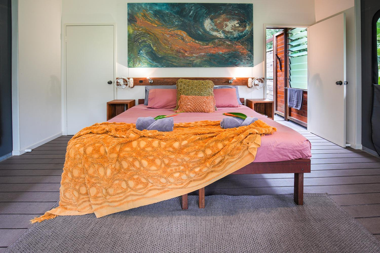 Bedroom 2, Noah Creek Eco Huts, Douglas