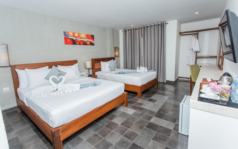 Bedroom 13