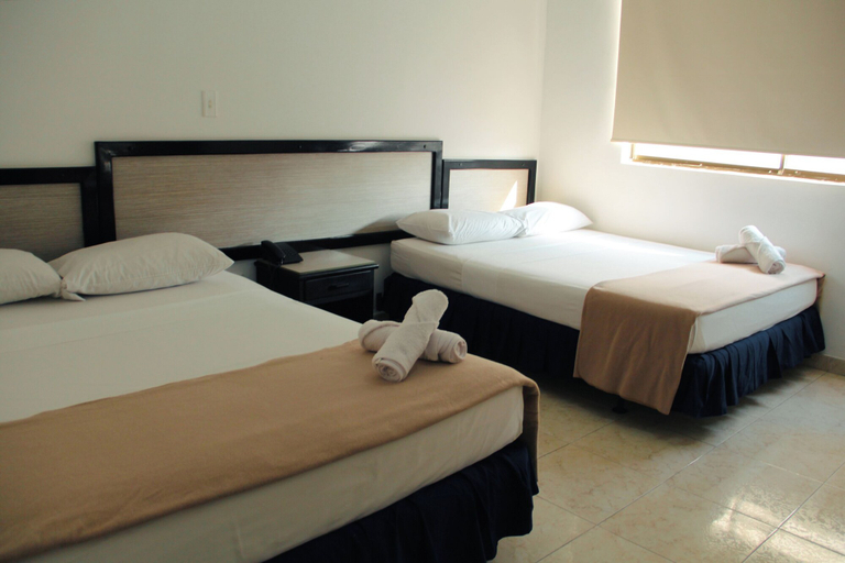 Bedroom 2, Hotel Axis Inn By GEH Suites, Santa Marta (Dist. Esp.)