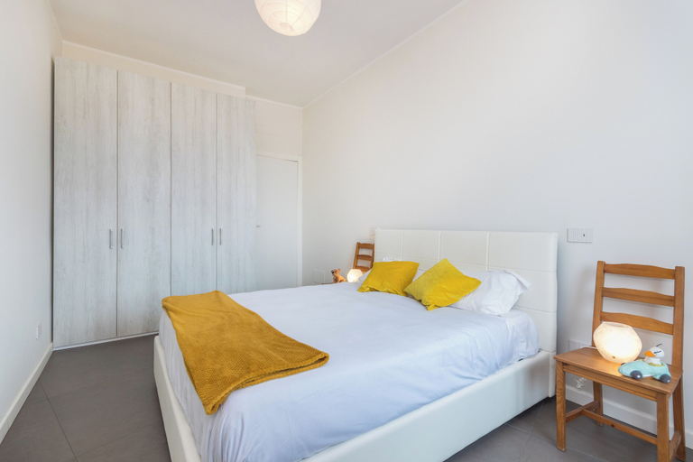 Bedroom 2, L'Orizzonte - Appartamento con vista sulla collina by Wonderful Italy, Torino