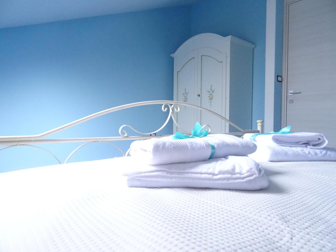 Others 5, B&B Alos, Salerno