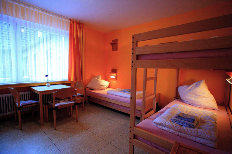 Bedroom 3, BOLA Kulturhostel, Bochum